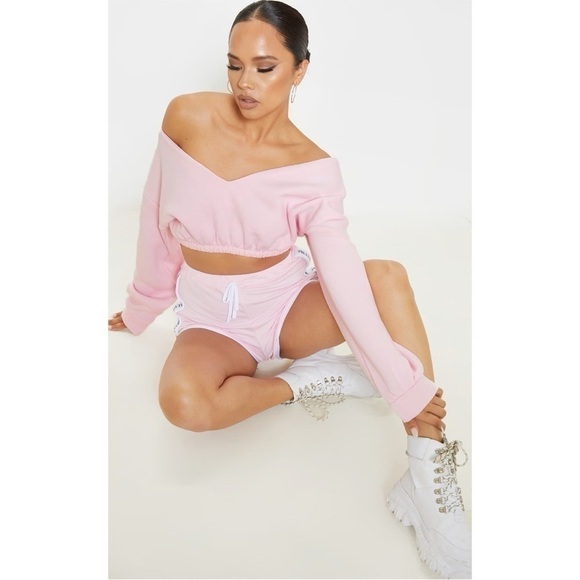 Pretty Little Thing Pastel Light Pink Off The Shoulder Crop Sweatshirt Sz Large - Picture 6 of 11